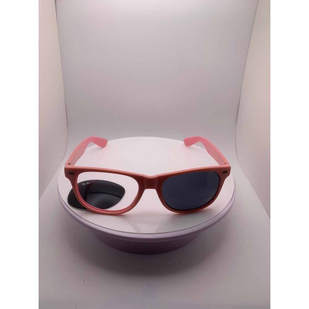 Ray-Ban Wayfarer Sunglasses Pink Frames Dark Lenses Broken For Parts Repair